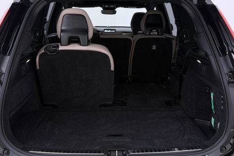 Volvo XC90 T8 Ultra Bright | Luchtvering | Bowers&Wilkins | Panoramadak | Trekhaak | 360° Camera | Massage | Head-Up | 22 Inch