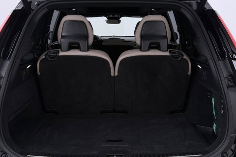 Volvo XC90 T8 Ultra Bright | Luchtvering | Bowers&Wilkins | Panoramadak | Trekhaak | 360° Camera | Massage | Head-Up | 22 Inch