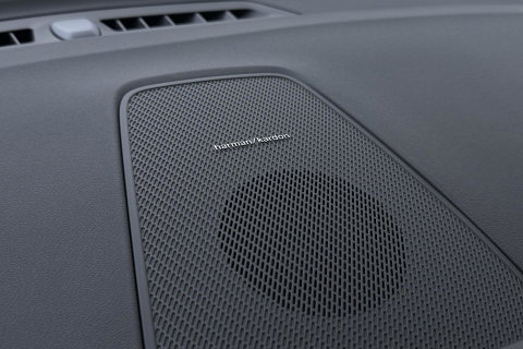 Volvo XC60 T6 Plus Black Edition | Harman/Kardon | Pilot Assist | Panoramadak | 360° Camera | Head-Up | Stoel+Stuurverwarming | 21 Inch