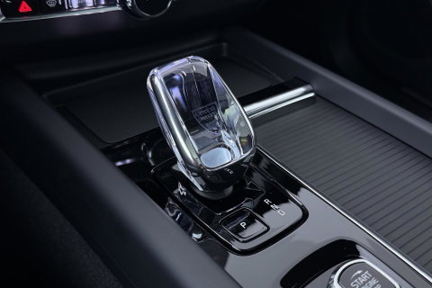 Volvo XC60 T6 Plus Black Edition | Harman/Kardon | Pilot Assist | Panoramadak | 360° Camera | Head-Up | Stoel+Stuurverwarming | 21 Inch