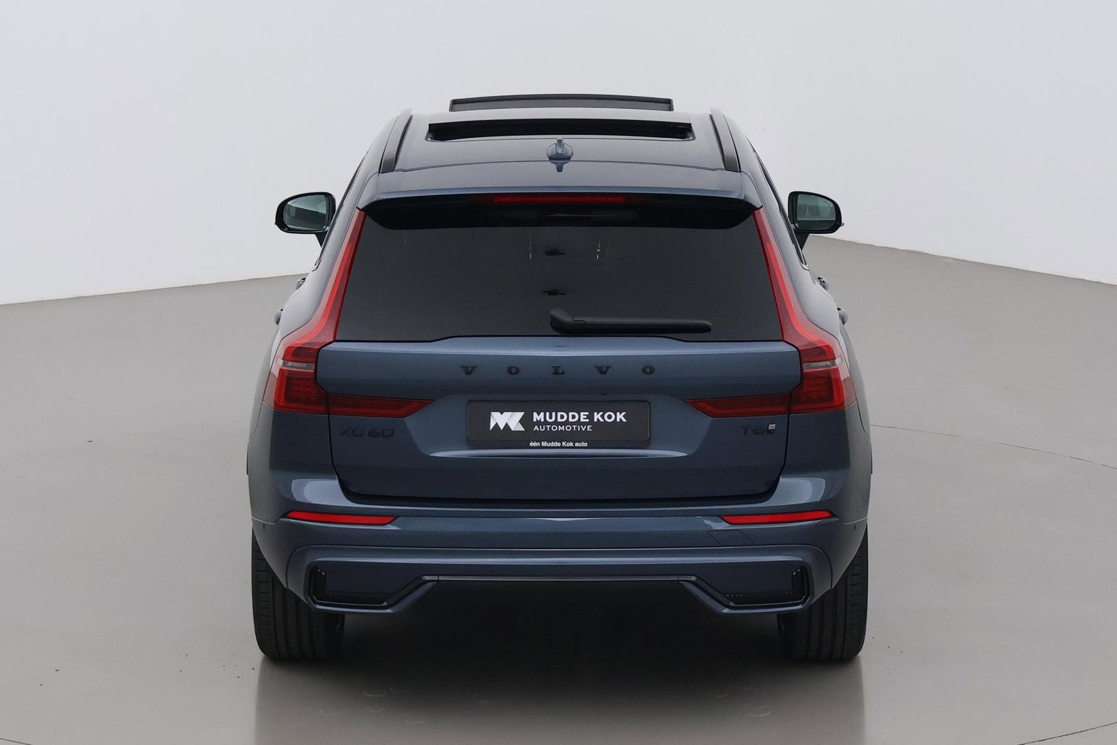 Volvo XC60 T6 Plus Black Edition | Harman/Kardon | Pilot Assist | Panoramadak | 360° Camera | Head-Up | Stoel+Stuurverwarming | 21 Inch