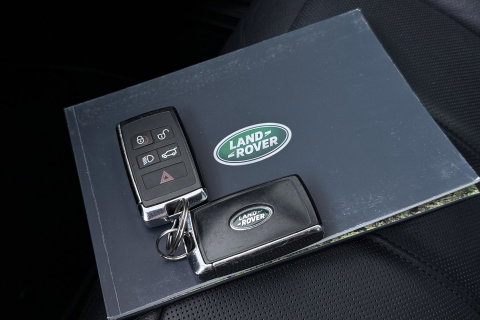 Land Rover Range Rover Evoque P300e R-Dynamic S | Panoramadak | Meridian | Stoel+Stuurverwarming | 20 Inch