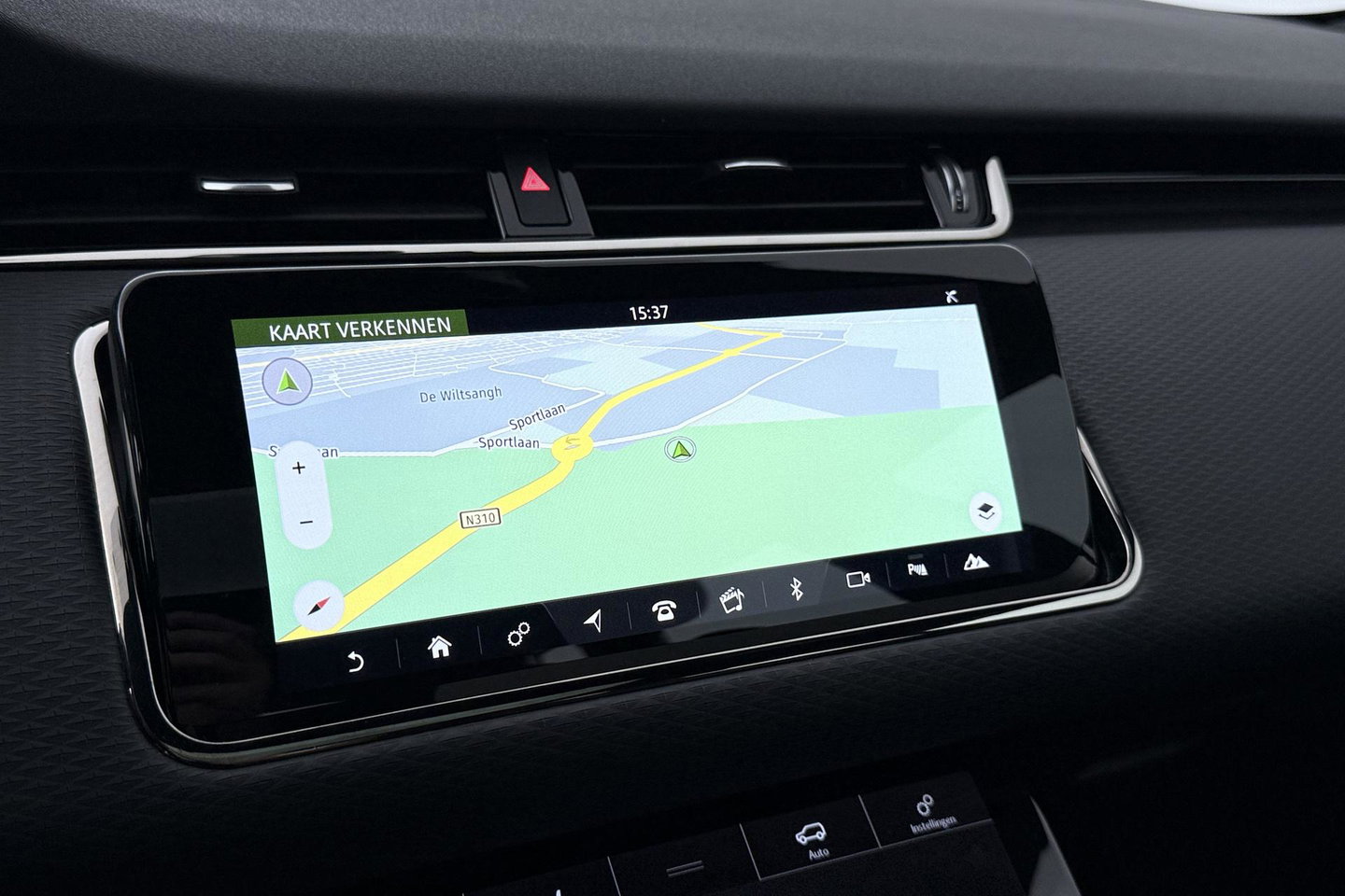 Land Rover Range Rover Evoque P300e R-Dynamic S | Panoramadak | Meridian | Stoel+Stuurverwarming | 20 Inch