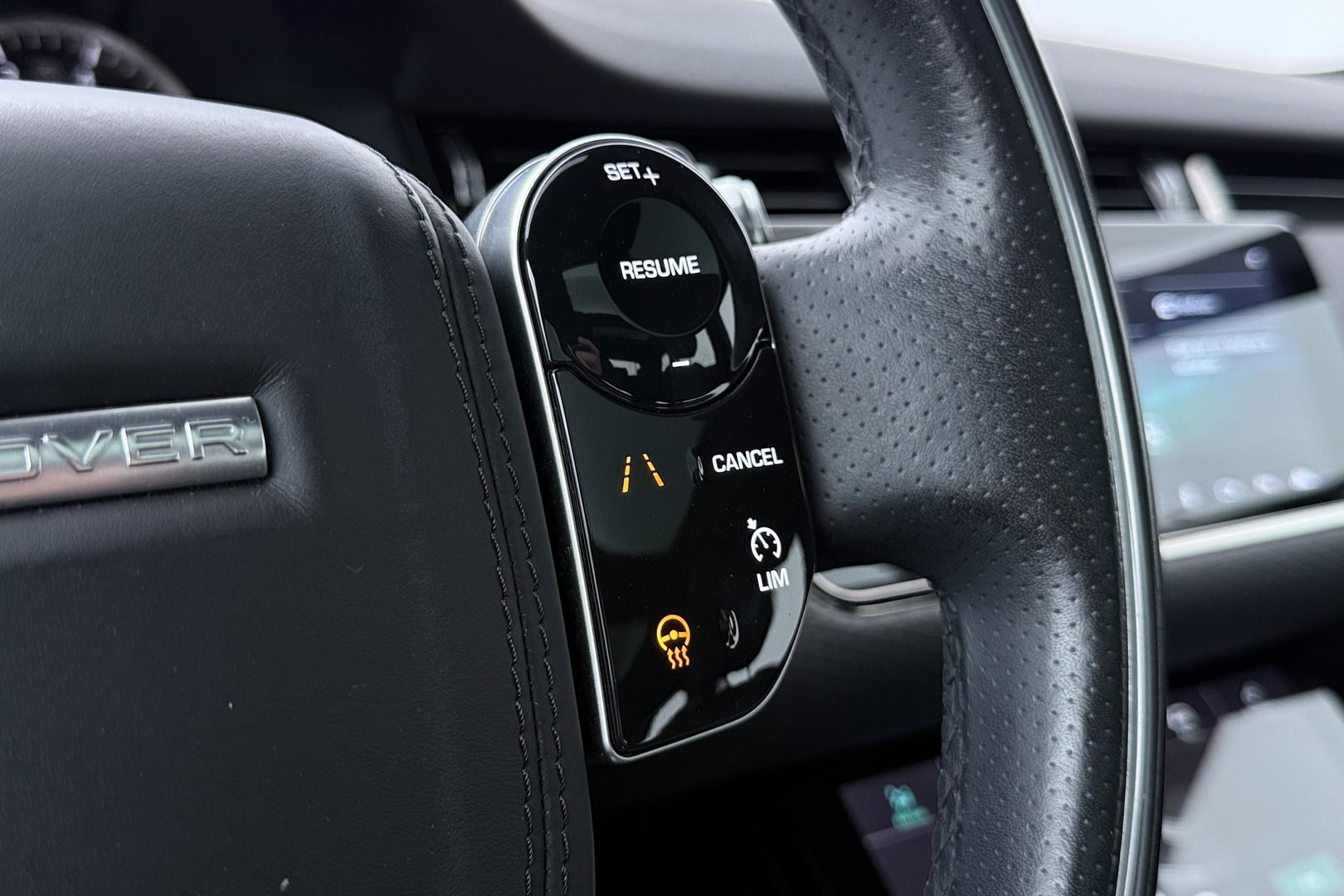 Land Rover Range Rover Evoque P300e R-Dynamic S | Panoramadak | Meridian | Stoel+Stuurverwarming | 20 Inch