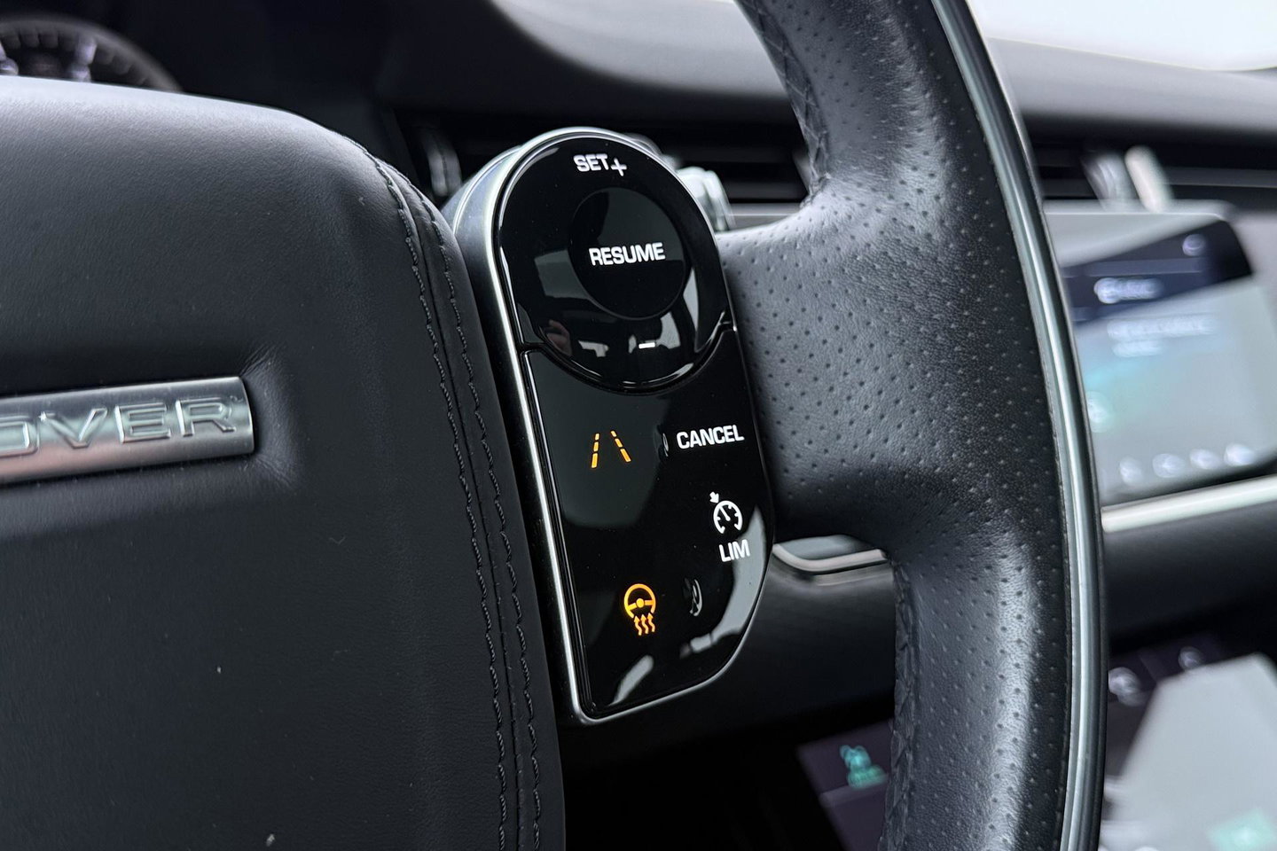 Land Rover Range Rover Evoque P300e R-Dynamic S | Panoramadak | Meridian | Stoel+Stuurverwarming | 20 Inch