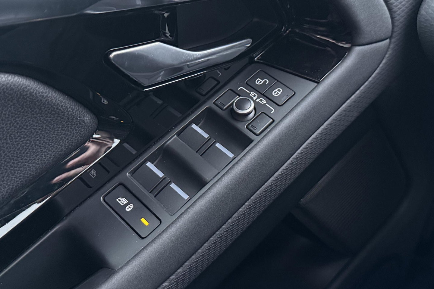 Land Rover Range Rover Evoque P300e R-Dynamic S | Panoramadak | Meridian | Stoel+Stuurverwarming | 20 Inch