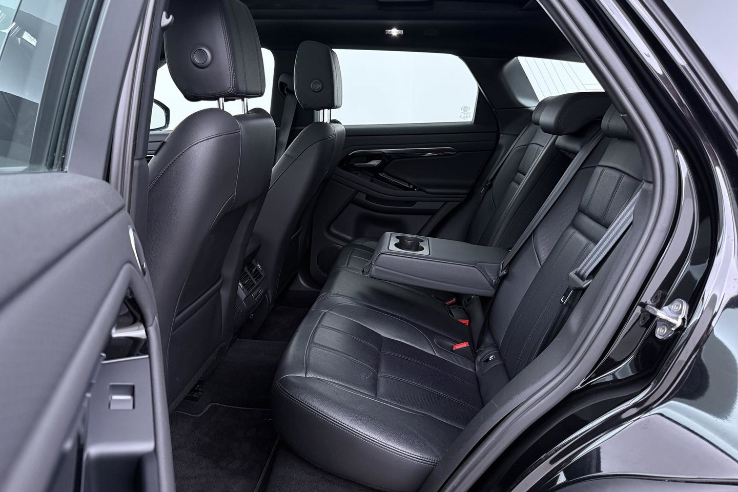 Land Rover Range Rover Evoque P300e R-Dynamic S | Panoramadak | Meridian | Stoel+Stuurverwarming | 20 Inch