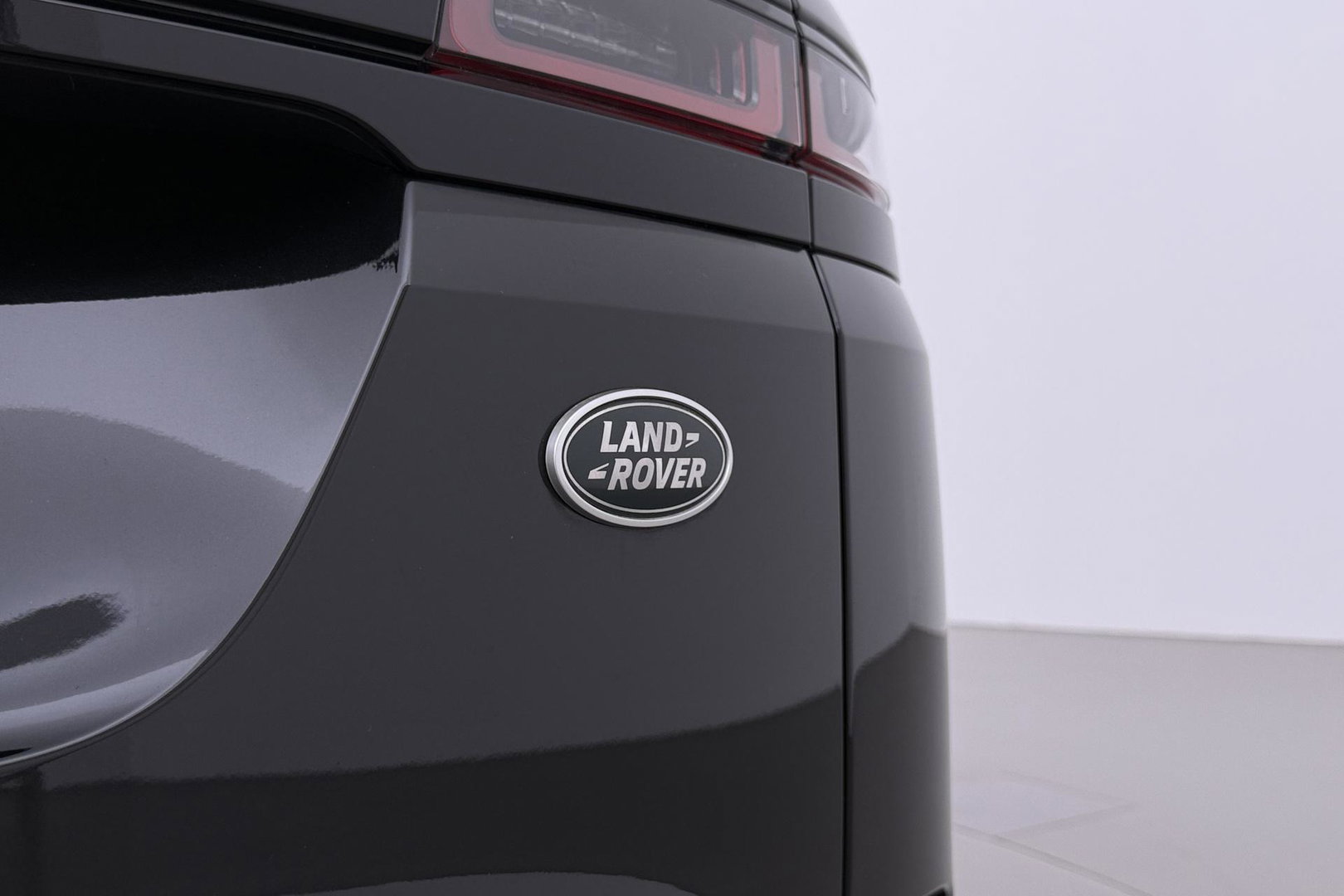 Land Rover Range Rover Evoque P300e R-Dynamic S | Panoramadak | Meridian | Stoel+Stuurverwarming | 20 Inch
