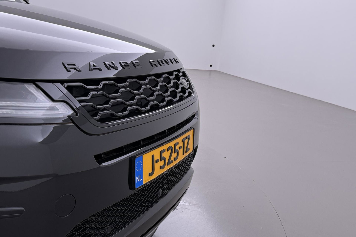 Land Rover Range Rover Evoque P300e R-Dynamic S | Panoramadak | Meridian | Stoel+Stuurverwarming | 20 Inch