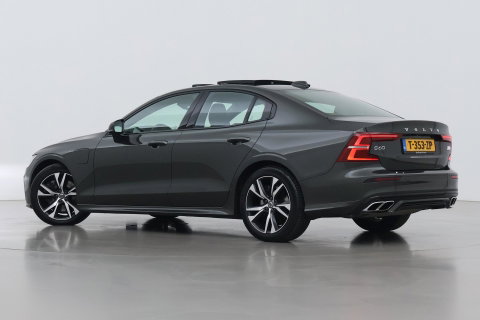 Volvo S60 T8 R-Design | Harman/Kardon | Panoramadak | Trekhaak | 360° Camera | Massage | Head-Up | ACC