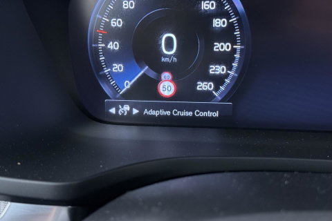 Volvo S60 T8 R-Design | Harman/Kardon | Panoramadak | Trekhaak | 360° Camera | Massage | Head-Up | ACC