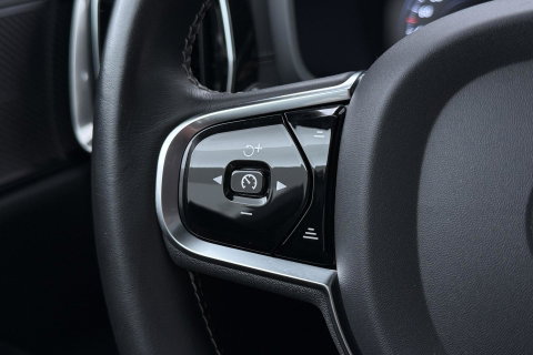 Volvo S60 T8 R-Design | Harman/Kardon | Panoramadak | Trekhaak | 360° Camera | Massage | Head-Up | ACC