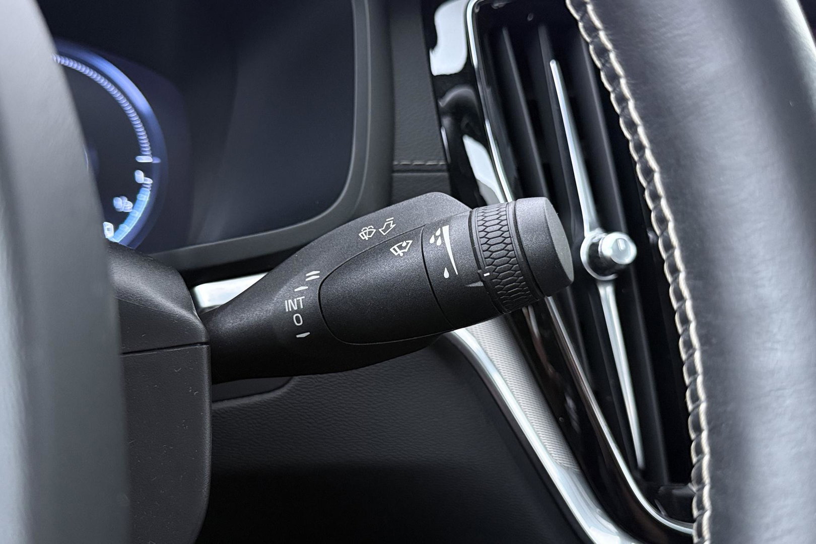 Volvo S60 T8 R-Design | Harman/Kardon | Panoramadak | Trekhaak | 360° Camera | Massage | Head-Up | ACC
