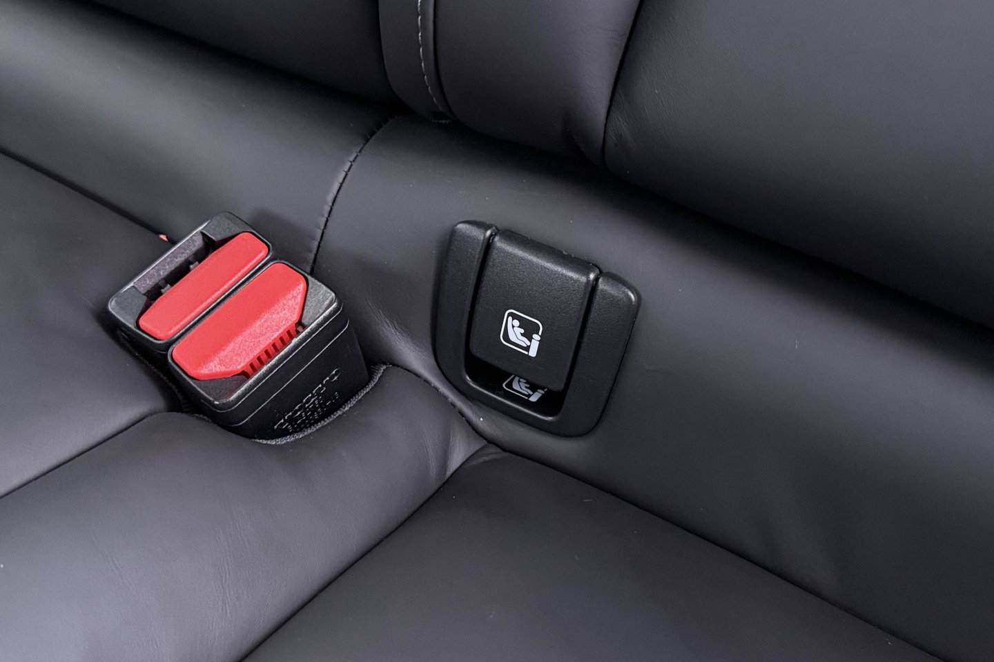 Volvo S60 T8 R-Design | Harman/Kardon | Panoramadak | Trekhaak | 360° Camera | Massage | Head-Up | ACC