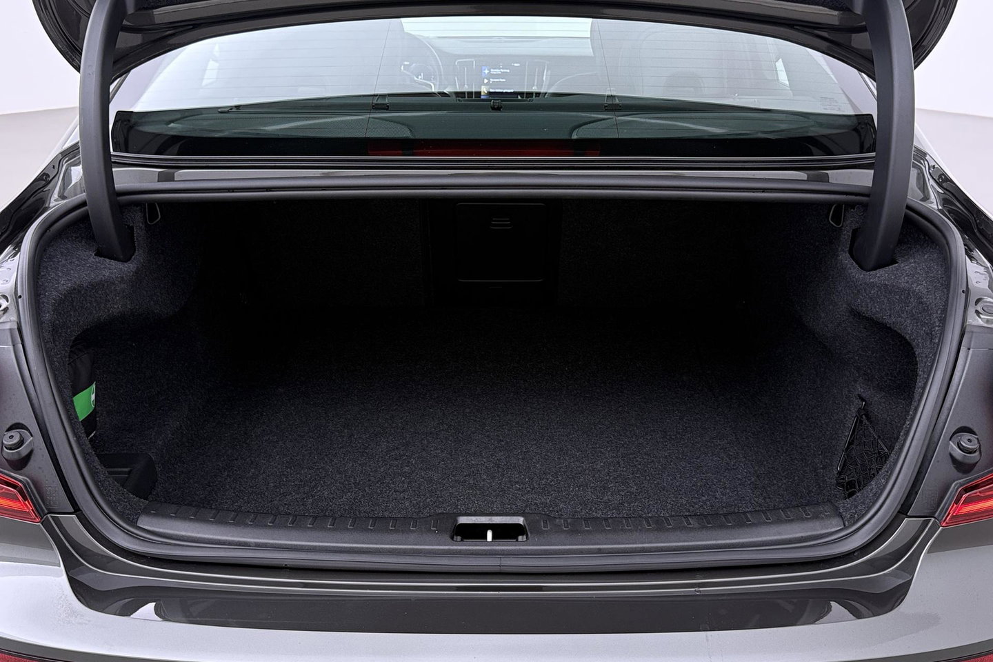 Volvo S60 T8 R-Design | Harman/Kardon | Panoramadak | Trekhaak | 360° Camera | Massage | Head-Up | ACC