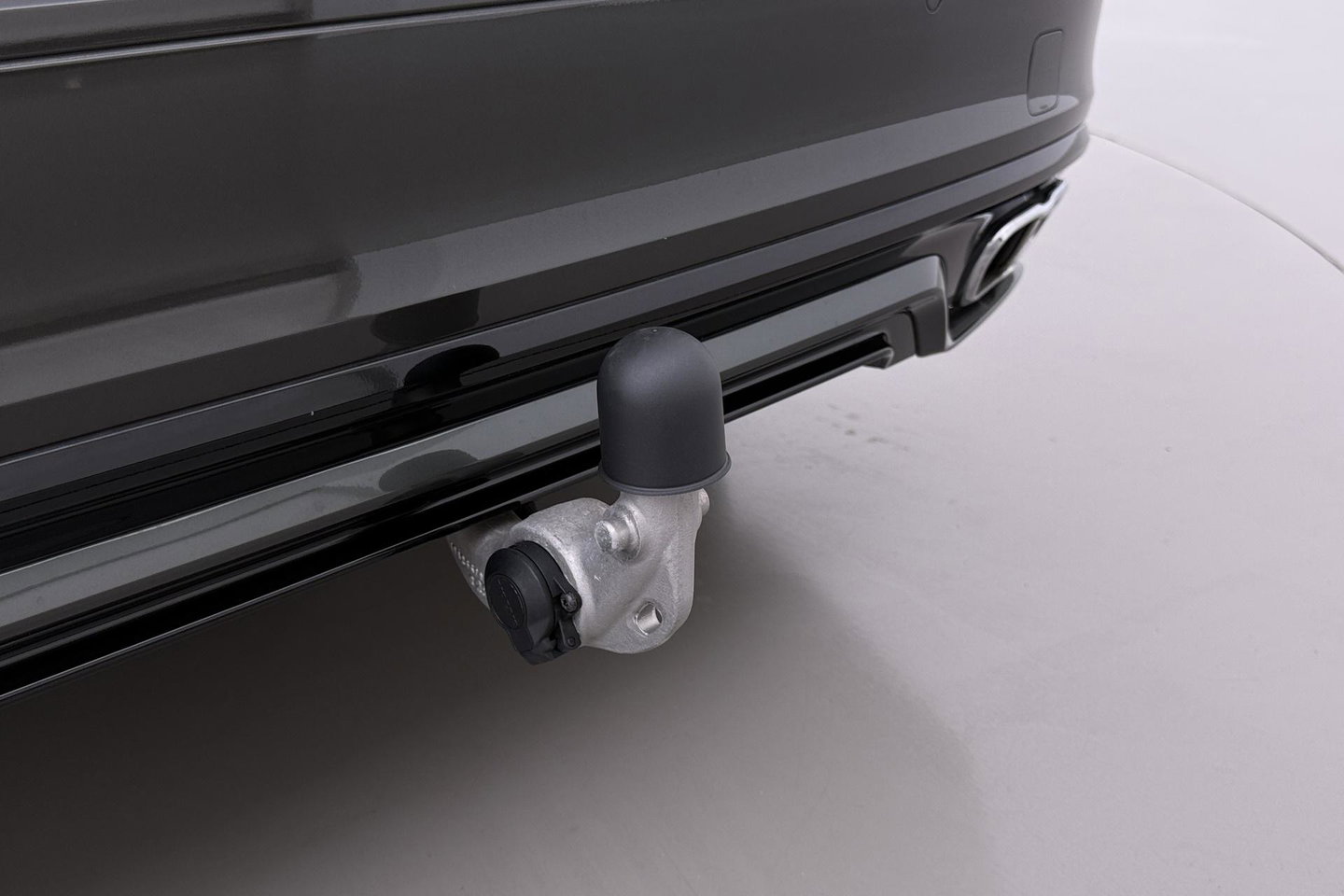 Volvo S60 T8 R-Design | Harman/Kardon | Panoramadak | Trekhaak | 360° Camera | Massage | Head-Up | ACC