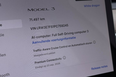 Tesla Model 3 Standard RWD Plus 60 kWh | Panoramadak | Warmtepomp | Autopilot | Stoel+Stuurverwarming | ACC