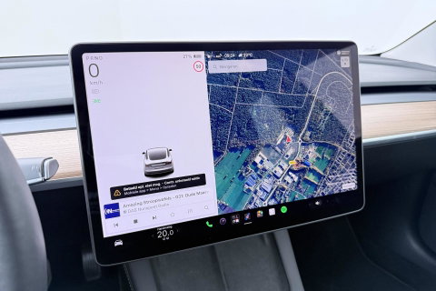 Tesla Model 3 Standard RWD Plus 60 kWh | Panoramadak | Warmtepomp | Autopilot | Stoel+Stuurverwarming | ACC