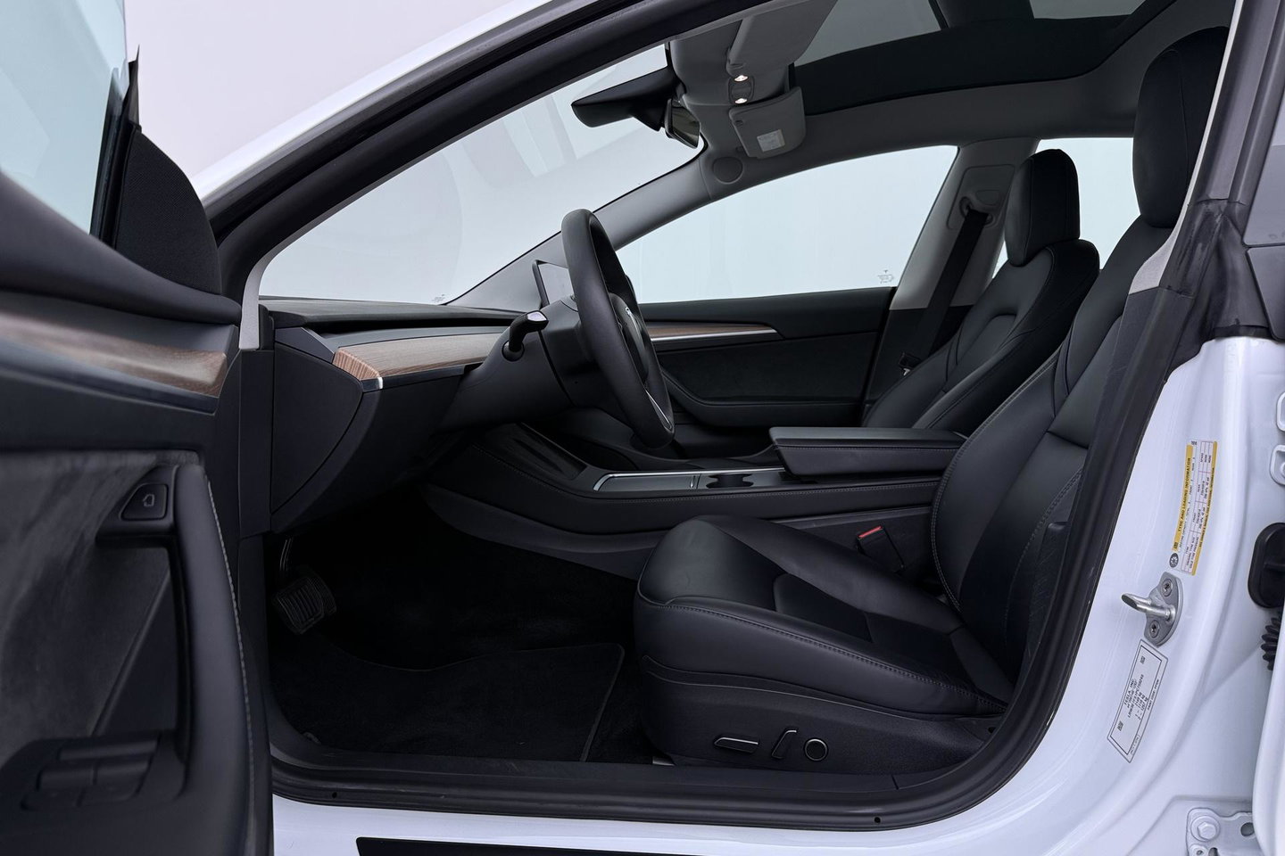 Tesla Model 3 Standard RWD Plus 60 kWh | Panoramadak | Warmtepomp | Autopilot | Stoel+Stuurverwarming | ACC