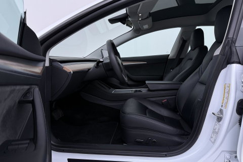 Tesla Model 3 Standard RWD Plus 60 kWh | Panoramadak | Warmtepomp | Autopilot | Stoel+Stuurverwarming | ACC