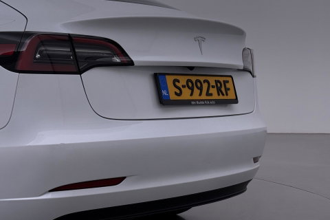 Tesla Model 3 Standard RWD Plus 60 kWh | Panoramadak | Warmtepomp | Autopilot | Stoel+Stuurverwarming | ACC
