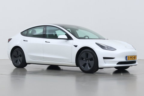 Tesla Model 3 Standard RWD Plus 60 kWh | Panoramadak | Warmtepomp | Autopilot | Stoel+Stuurverwarming | ACC