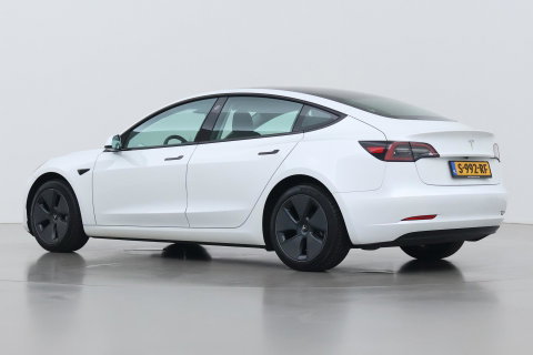 Tesla Model 3 Standard RWD Plus 60 kWh | Panoramadak | Warmtepomp | Autopilot | Stoel+Stuurverwarming | ACC