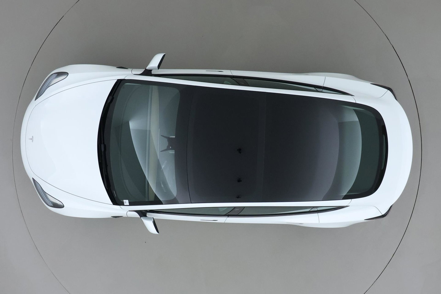 Tesla Model 3 Standard RWD Plus 60 kWh | Panoramadak | Warmtepomp | Autopilot | Stoel+Stuurverwarming | ACC