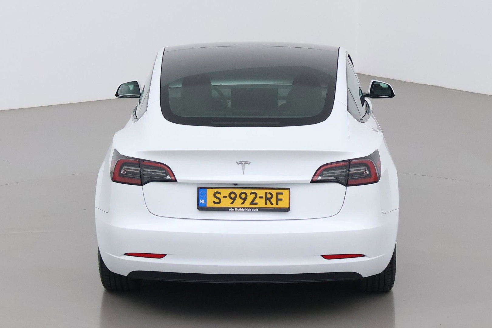 Tesla Model 3 Standard RWD Plus 60 kWh | Panoramadak | Warmtepomp | Autopilot | Stoel+Stuurverwarming | ACC