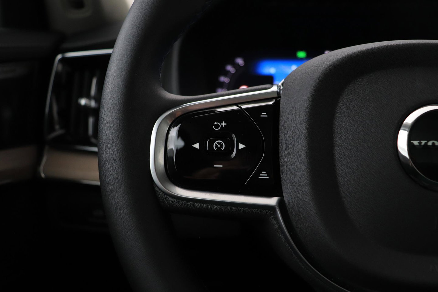 Volvo XC90 T8 Ultra Bright | Harman/Kardon | Panoramadak | Trekhaak | 360° Camera | Head-Up | ACC | 21 Inch