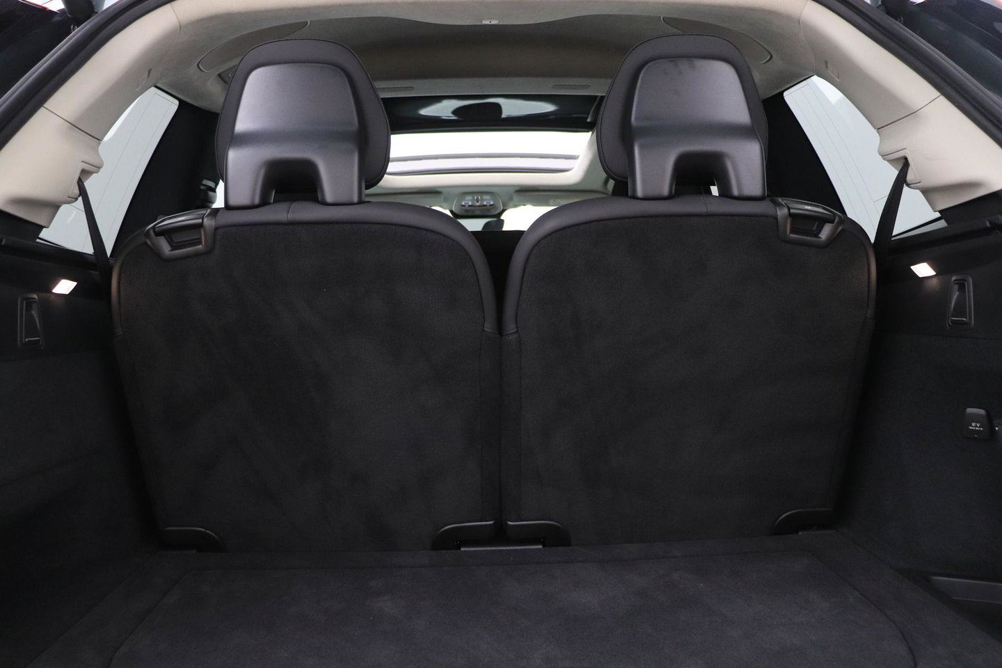 Volvo XC90 T8 Ultra Bright | Harman/Kardon | Panoramadak | Trekhaak | 360° Camera | Head-Up | ACC | 21 Inch