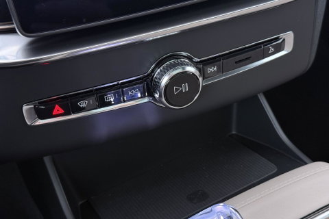 Volvo XC90 T8 Ultra Bright | Harman/Kardon | Trekhaak | Panoramadak | 360° Camera | Head-Up | ACC | 21 inch