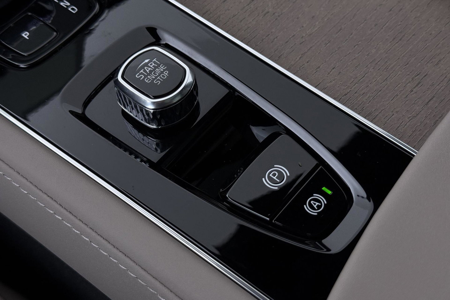 Volvo XC90 T8 Ultra Bright | Harman/Kardon | Trekhaak | Panoramadak | 360° Camera | Head-Up | ACC | 21 inch