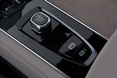 Volvo XC90 T8 Ultra Bright | Harman/Kardon | Trekhaak | Panoramadak | 360° Camera | Head-Up | ACC | 21 inch