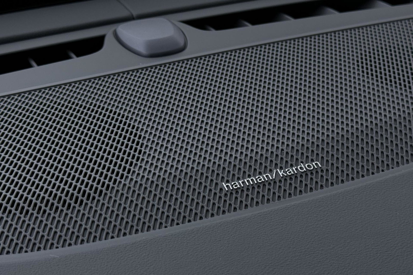 Volvo XC90 T8 Ultra Dark | ACC | Head-Up | Panoramadak | Trekhaak | Harman/Kardon | 7P | 360° Camera