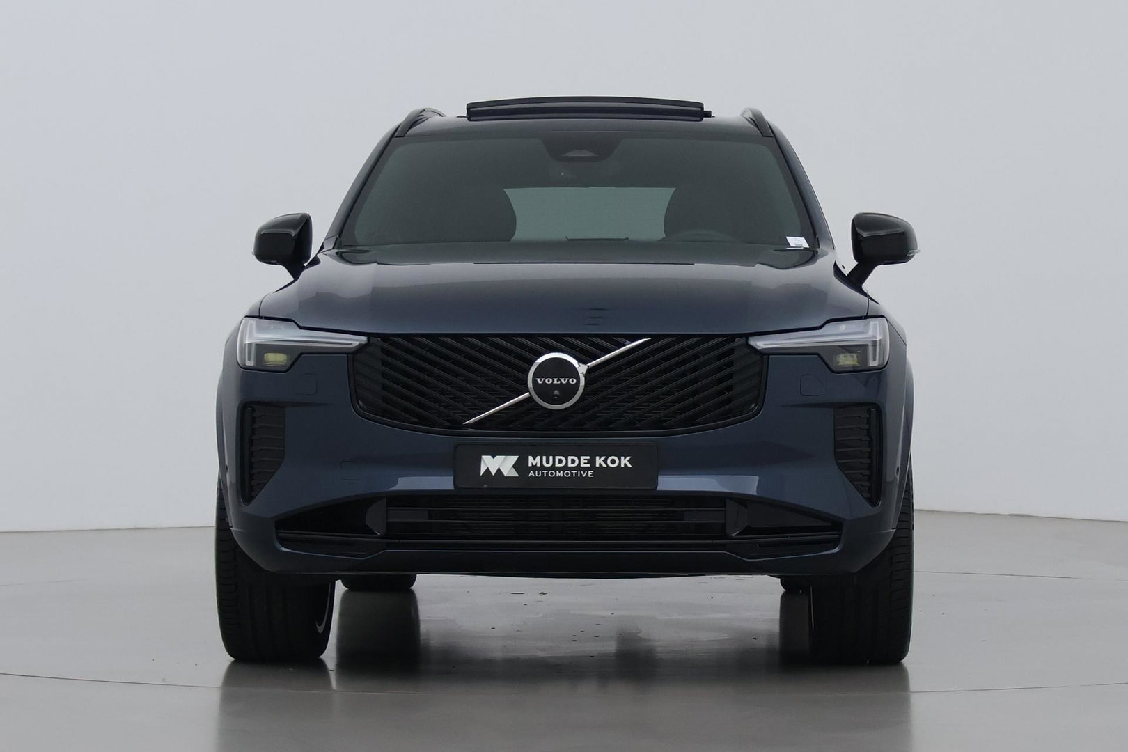 Volvo XC90 T8 Ultra Dark | ACC | Head-Up | Panoramadak | Trekhaak | Harman/Kardon | 7P | 360° Camera