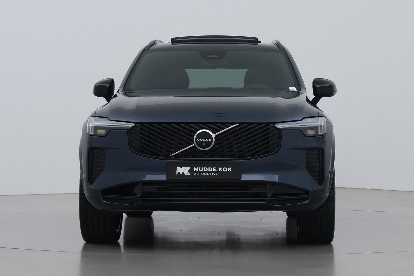 Volvo XC90 T8 Ultra Dark | ACC | Head-Up | Panoramadak | Trekhaak | Harman/Kardon | 7P | 360° Camera