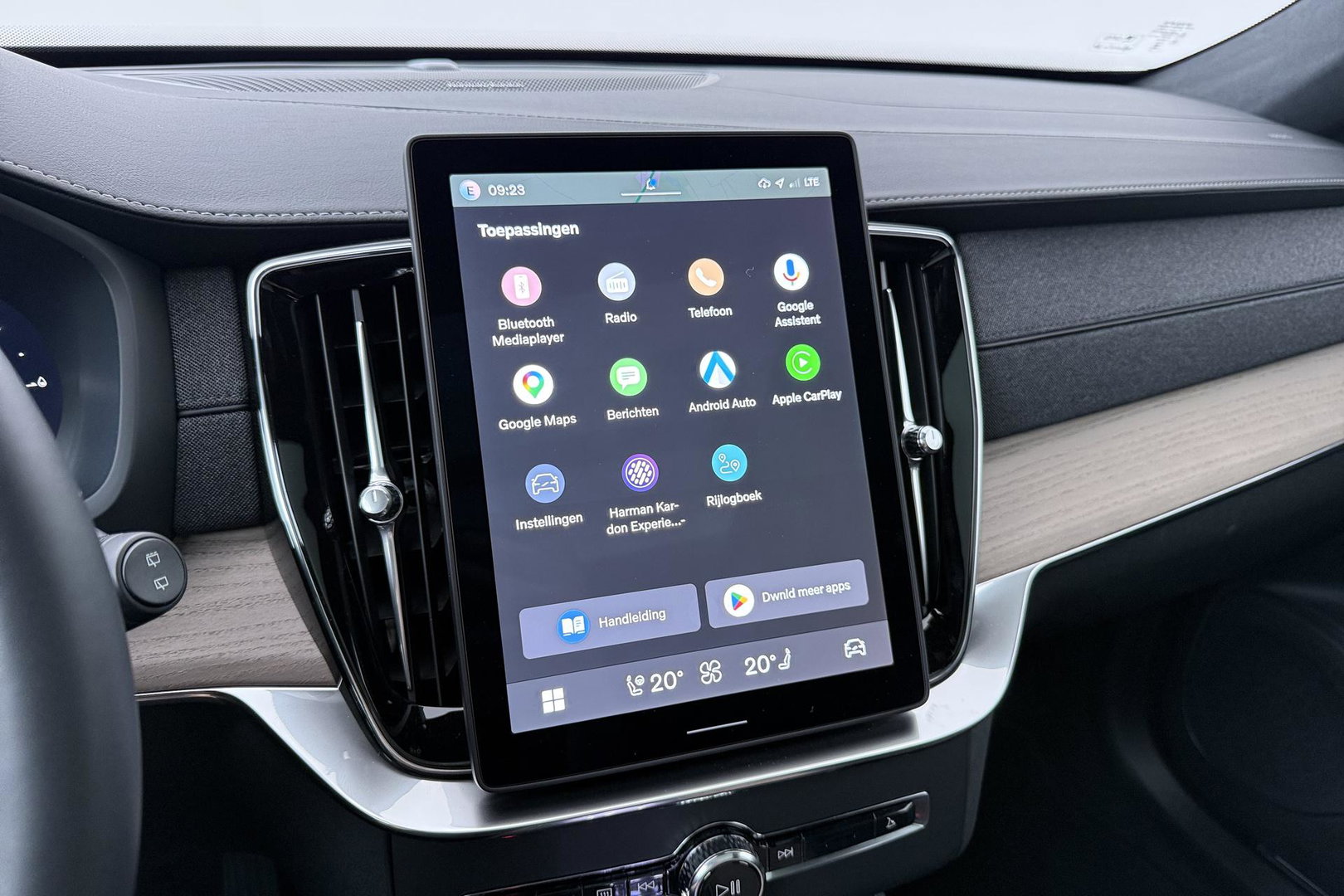 Volvo XC90 T8 Ultra Dark | ACC | Head-Up | Panoramadak | Trekhaak | Harman/Kardon | 7P | 360° Camera