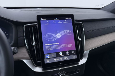 Volvo XC90 T8 Ultra Dark | ACC | Head-Up | Panoramadak | Trekhaak | Harman/Kardon | 7P | 360° Camera