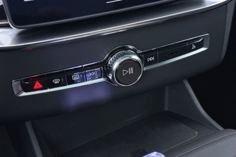 Volvo XC90 T8 Ultra Dark | ACC | Head-Up | Panoramadak | Trekhaak | Harman/Kardon | 7P | 360° Camera