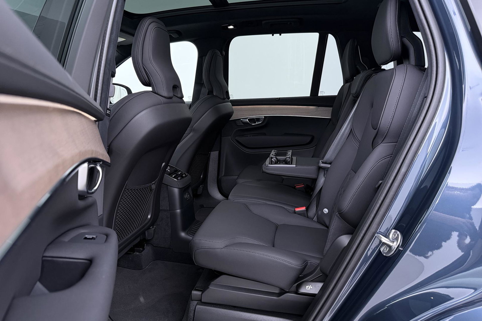 Volvo XC90 T8 Ultra Dark | ACC | Head-Up | Panoramadak | Trekhaak | Harman/Kardon | 7P | 360° Camera