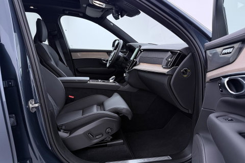 Volvo XC90 T8 Ultra Dark | ACC | Head-Up | Panoramadak | Trekhaak | Harman/Kardon | 7P | 360° Camera