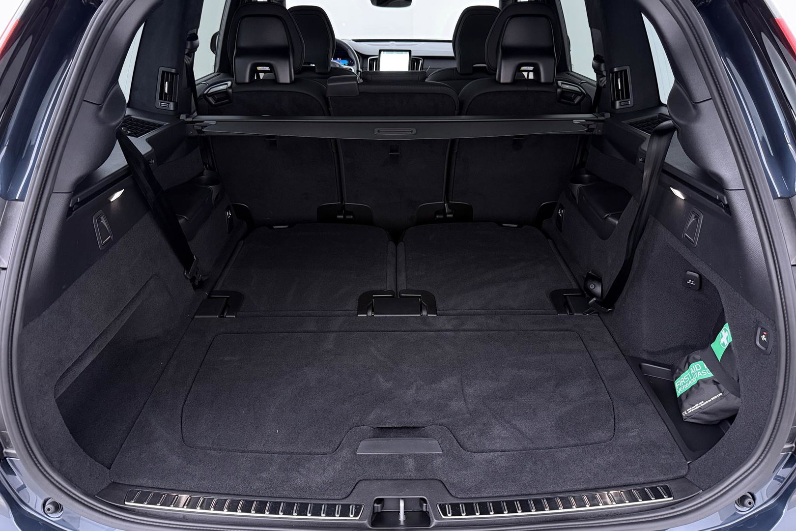 Volvo XC90 T8 Ultra Dark | ACC | Head-Up | Panoramadak | Trekhaak | Harman/Kardon | 7P | 360° Camera