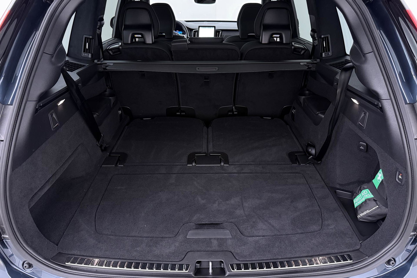 Volvo XC90 T8 Ultra Dark | ACC | Head-Up | Panoramadak | Trekhaak | Harman/Kardon | 7P | 360° Camera