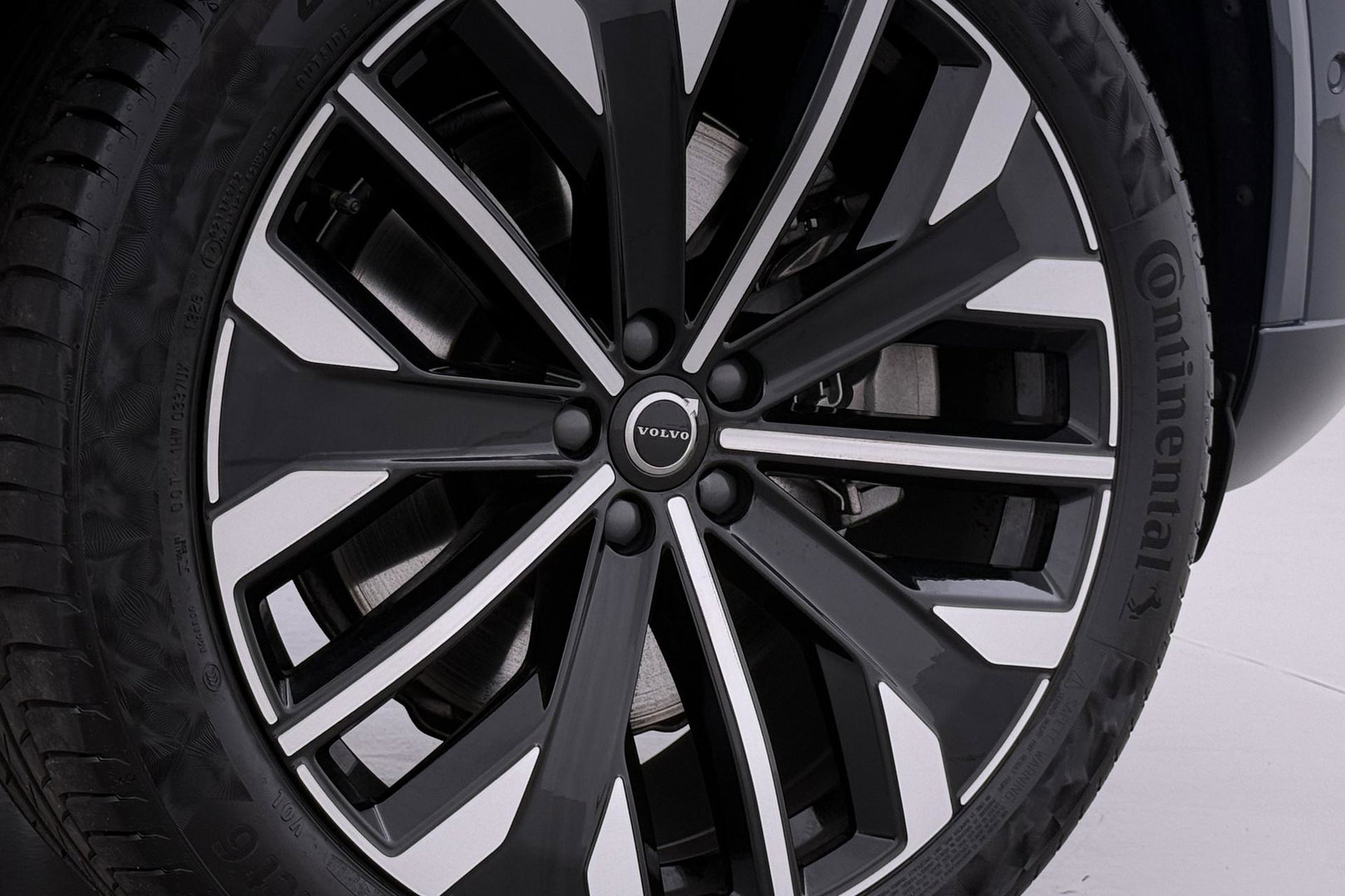 Volvo XC90 T8 Ultra Dark | ACC | Head-Up | Panoramadak | Trekhaak | Harman/Kardon | 7P | 360° Camera