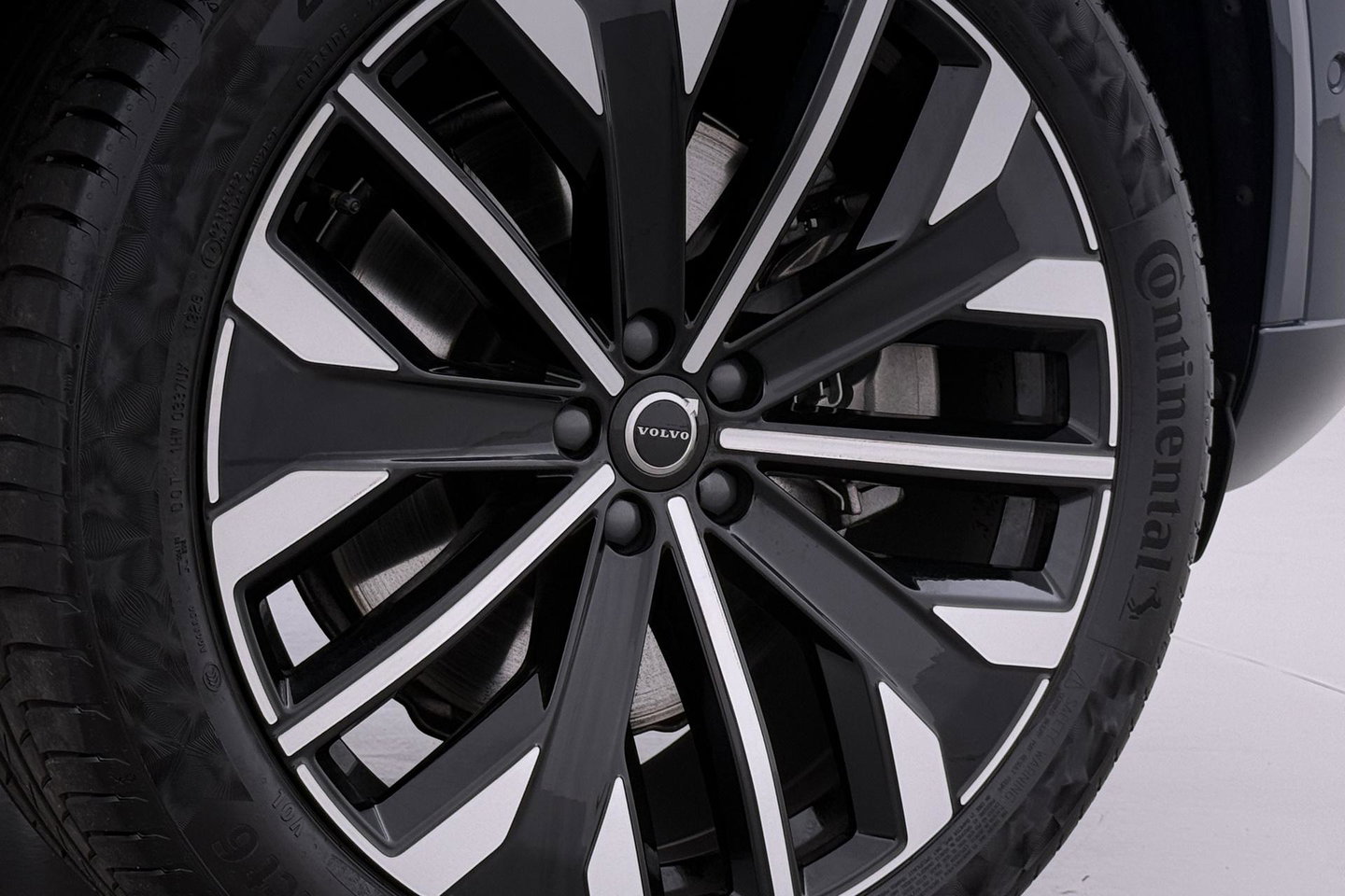 Volvo XC90 T8 Ultra Dark | ACC | Head-Up | Panoramadak | Trekhaak | Harman/Kardon | 7P | 360° Camera