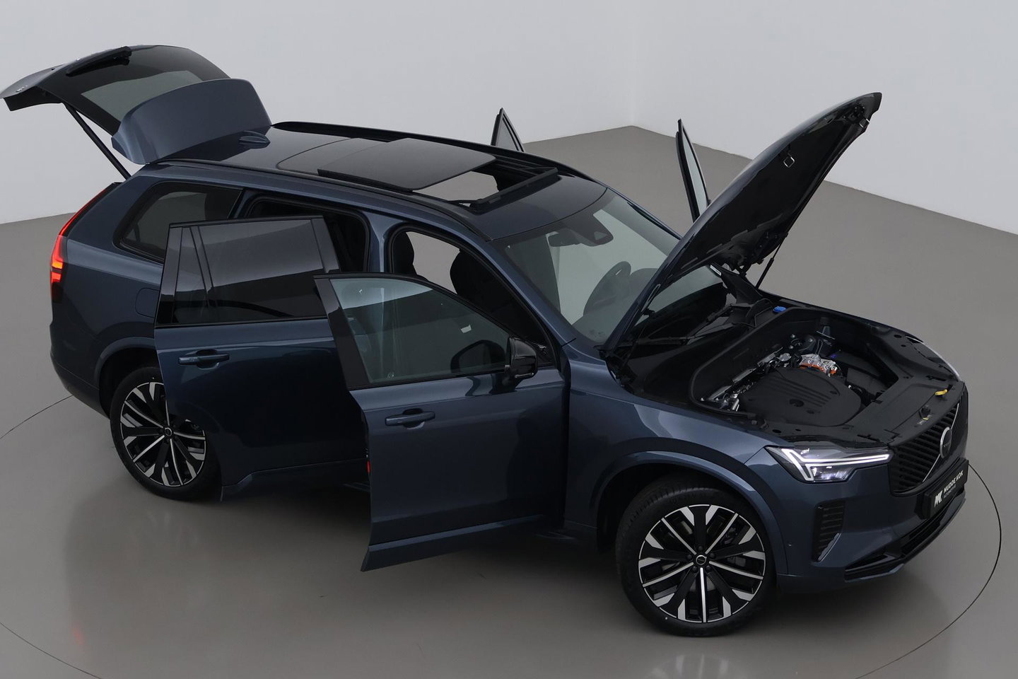 Volvo XC90 T8 Ultra Dark | ACC | Head-Up | Panoramadak | Trekhaak | Harman/Kardon | 7P | 360° Camera