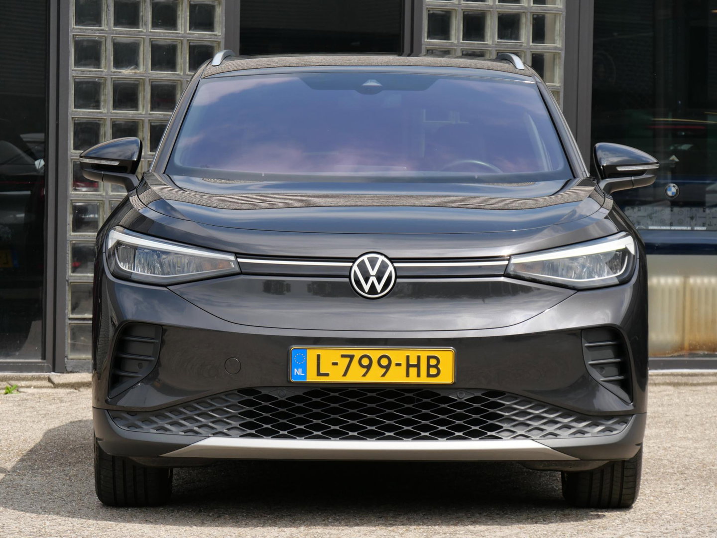 Volkswagen ID.4 77kWh 1ST/ CAMERA/ TREKHAAK/ 20INCH VELGEN/ LUXE INTERIEUR/ SOH 90%