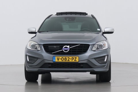 Volvo XC60 2.4 D4 AWD R-Design | GRIJS KENTEKEN | Panoramadak | Trekhaak | BLIS | Standkachel | Stoel+Stuurverwarming | Camera | ACC