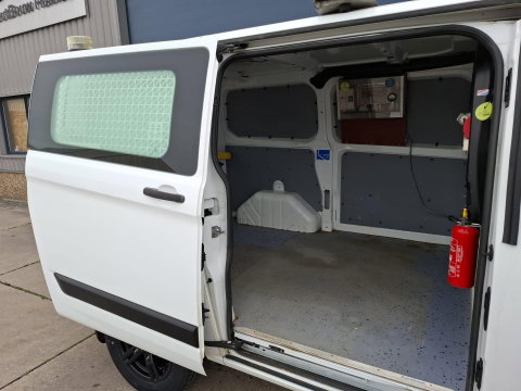 Ford Transit Custom 340 2.0 TDCI L1H1 Trend AIRCO / CRUISE CONTROLE / TREKHAAK / EURO 6 / 3 ZITS
